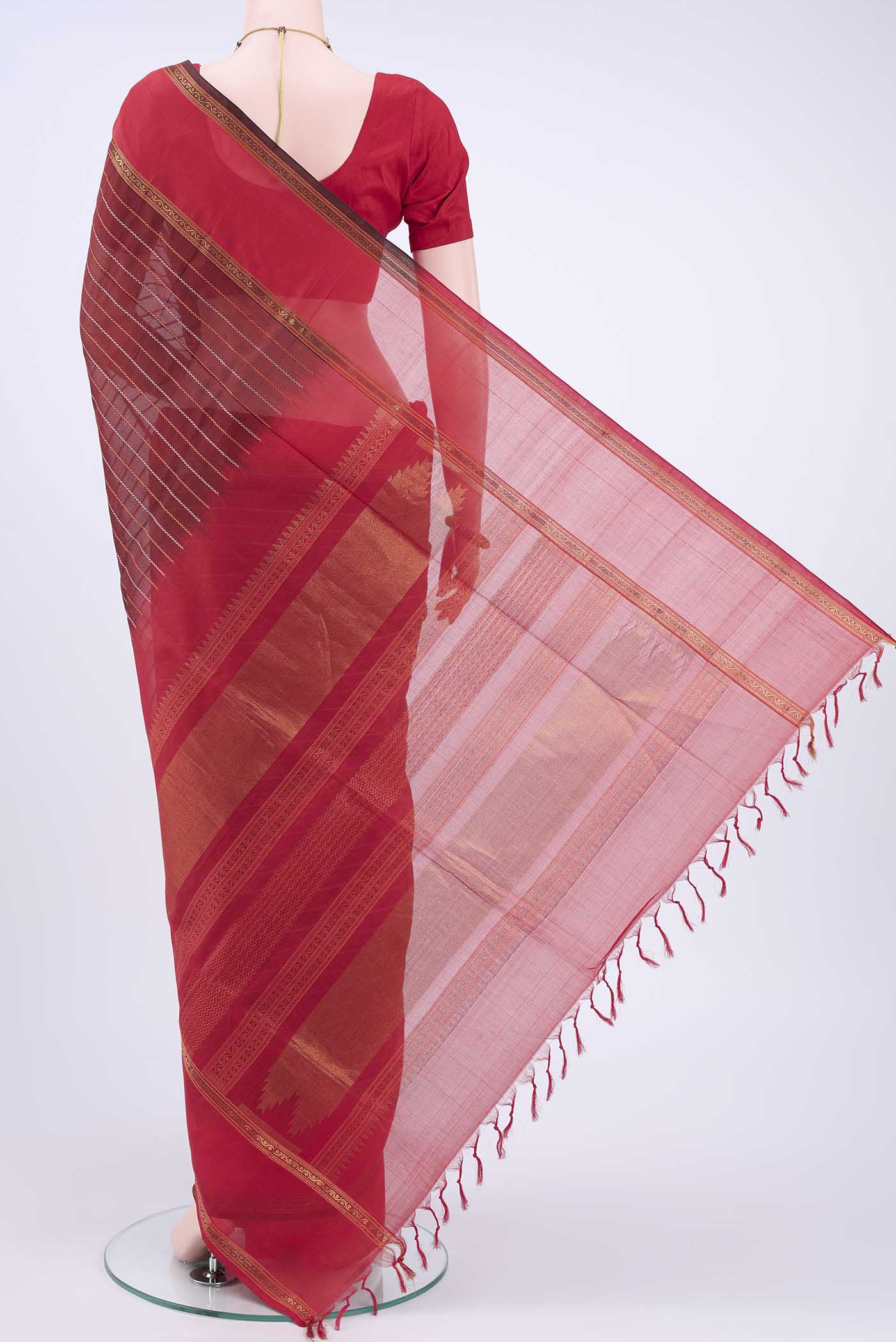 pallu body