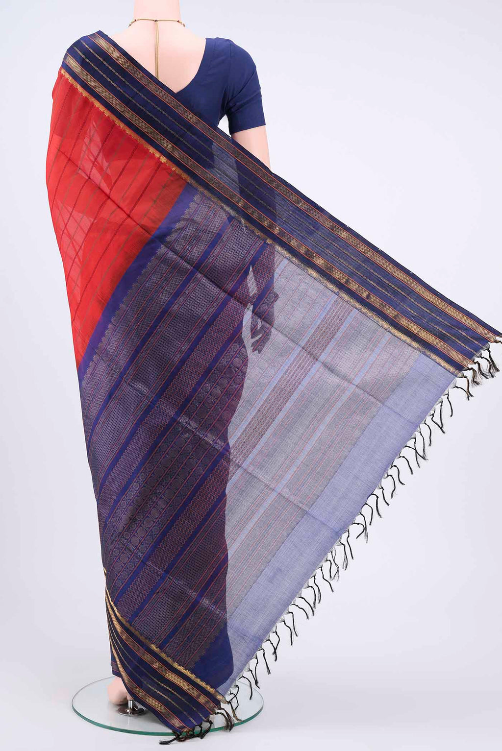 pallu body