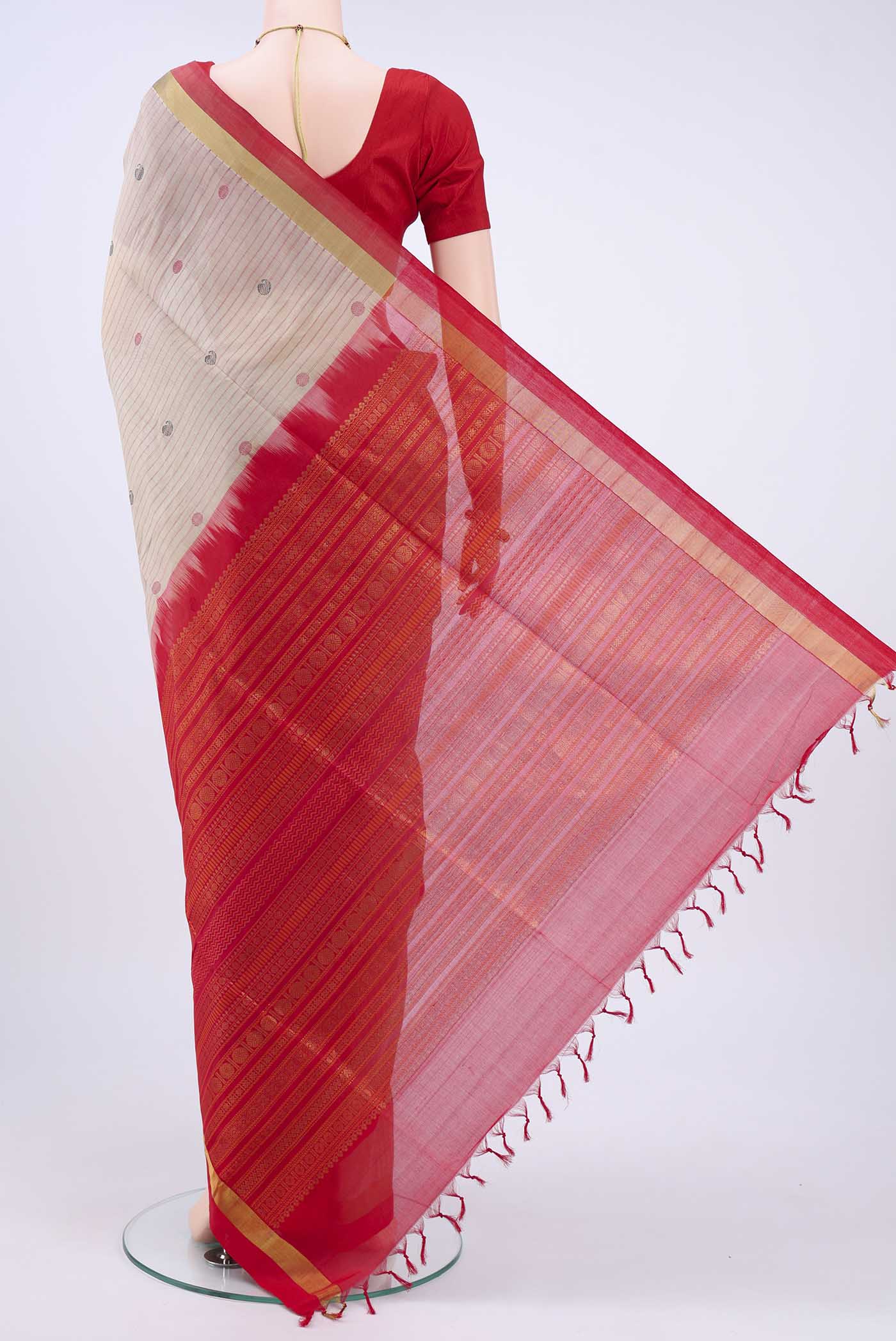 pallu body