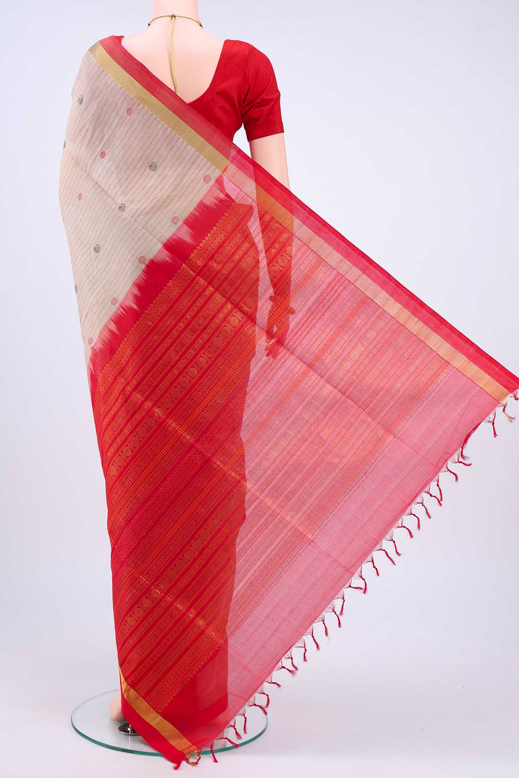 pallu body