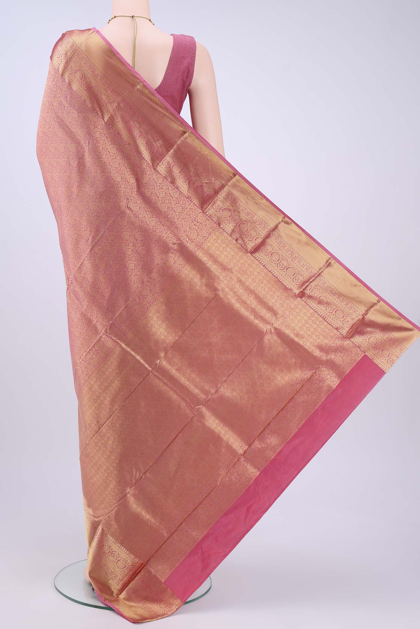 pallu body