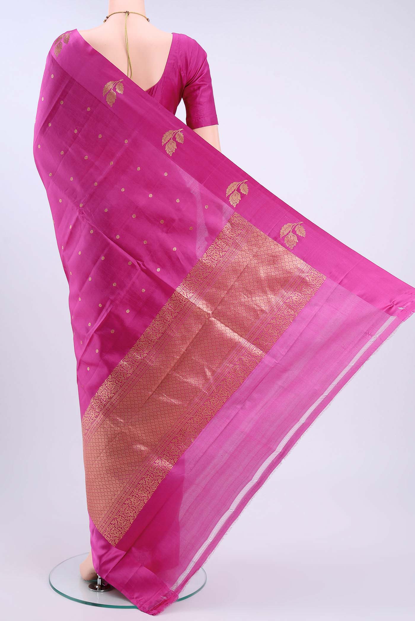 pallu body
