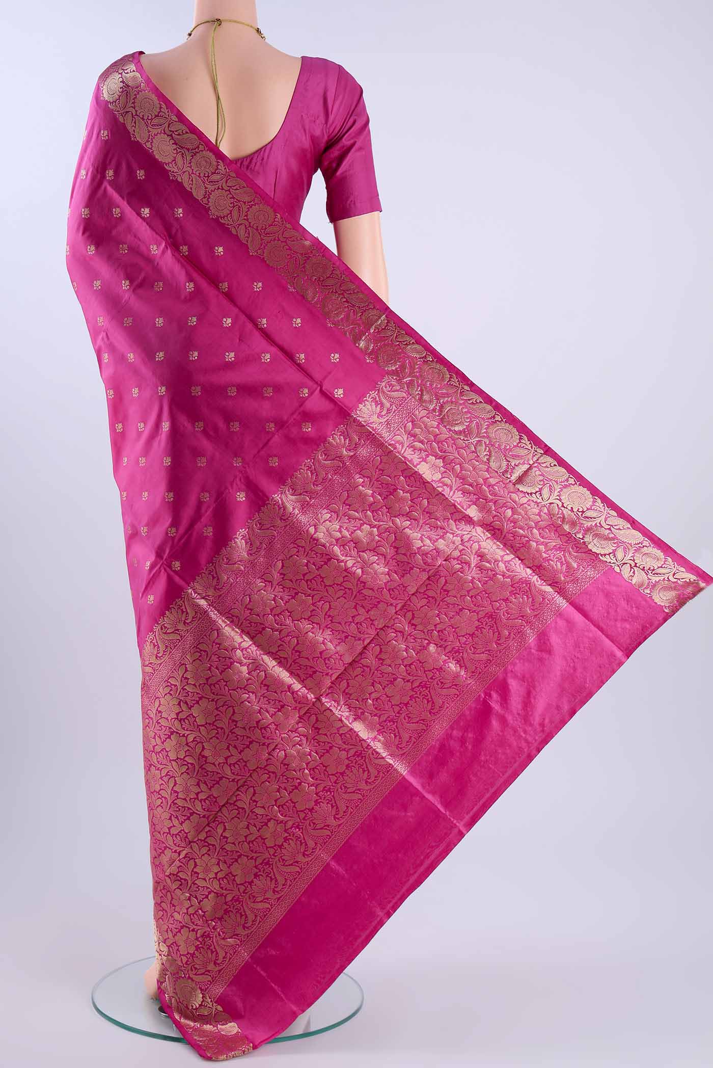 pallu body
