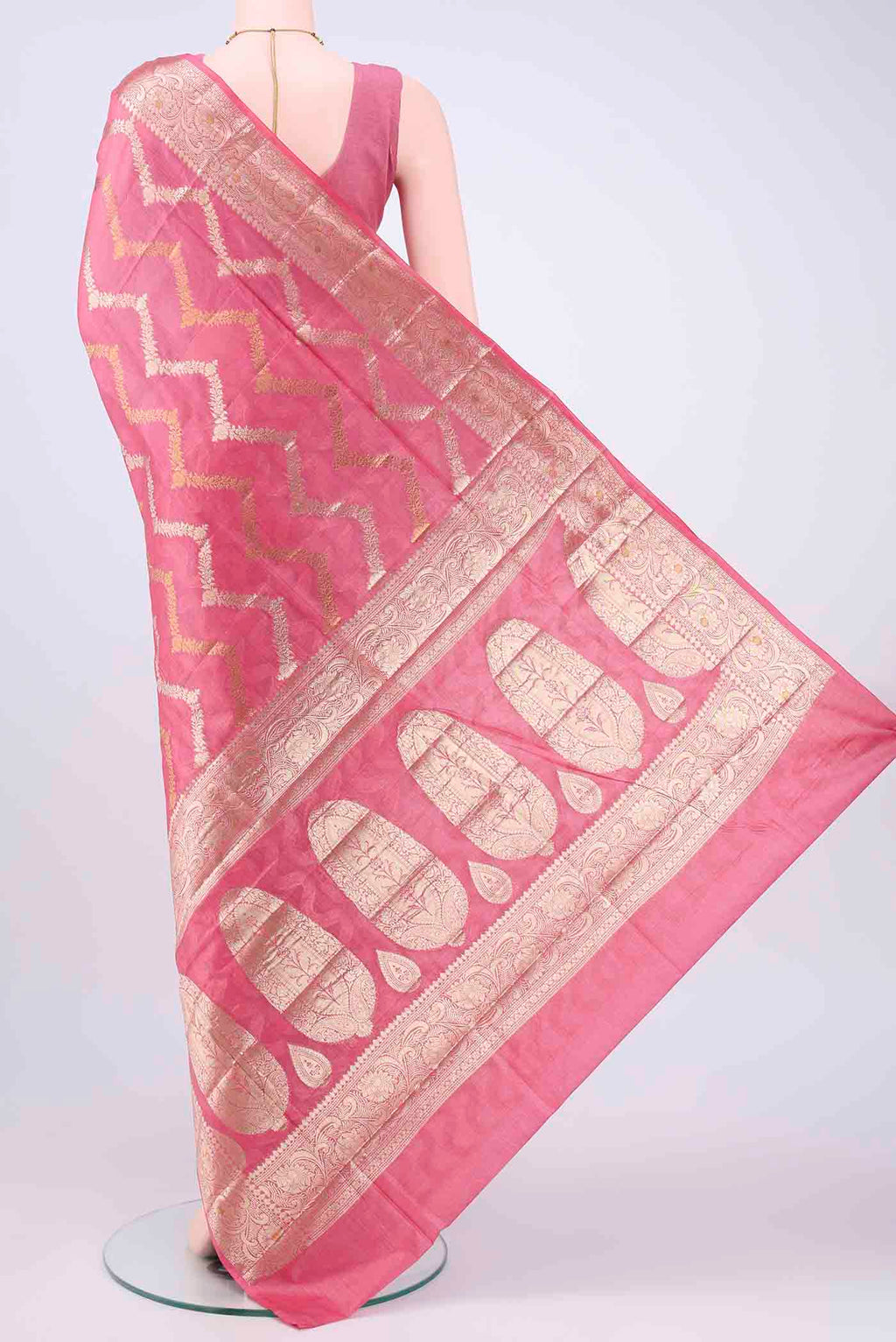 pallu body