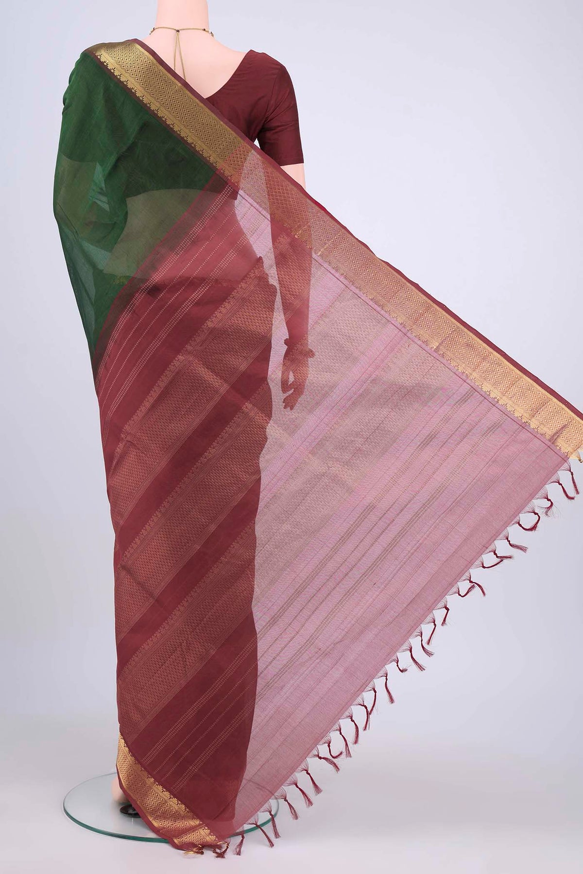 pallu body