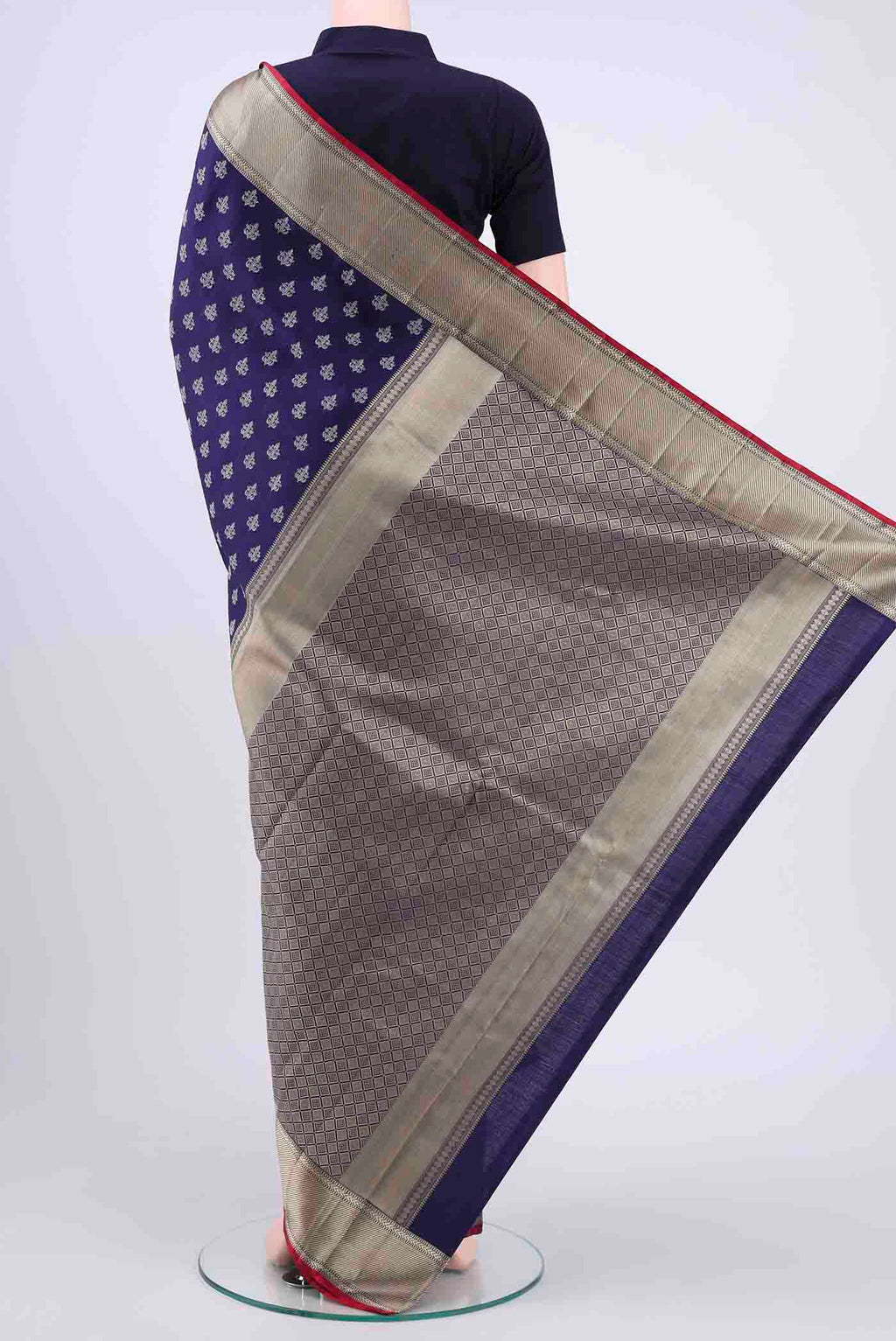 pallu body