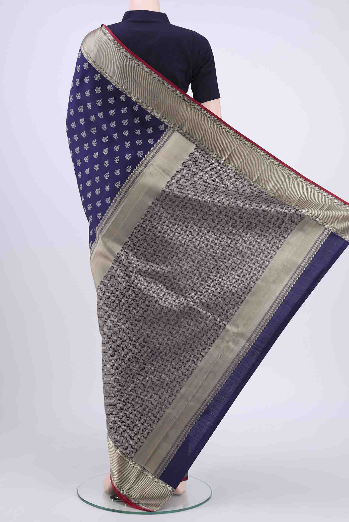 pallu body