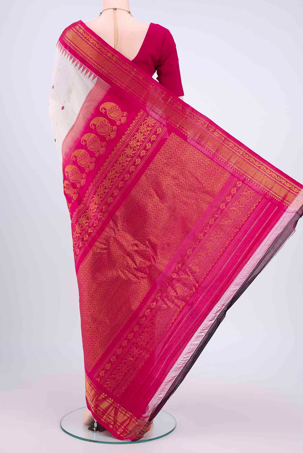 pallu body