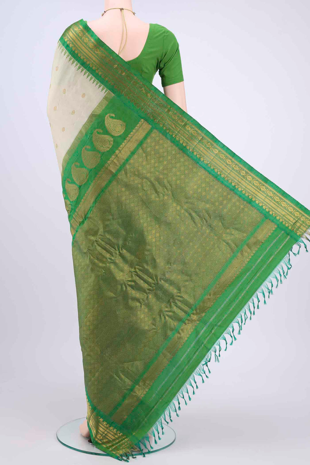 pallu body