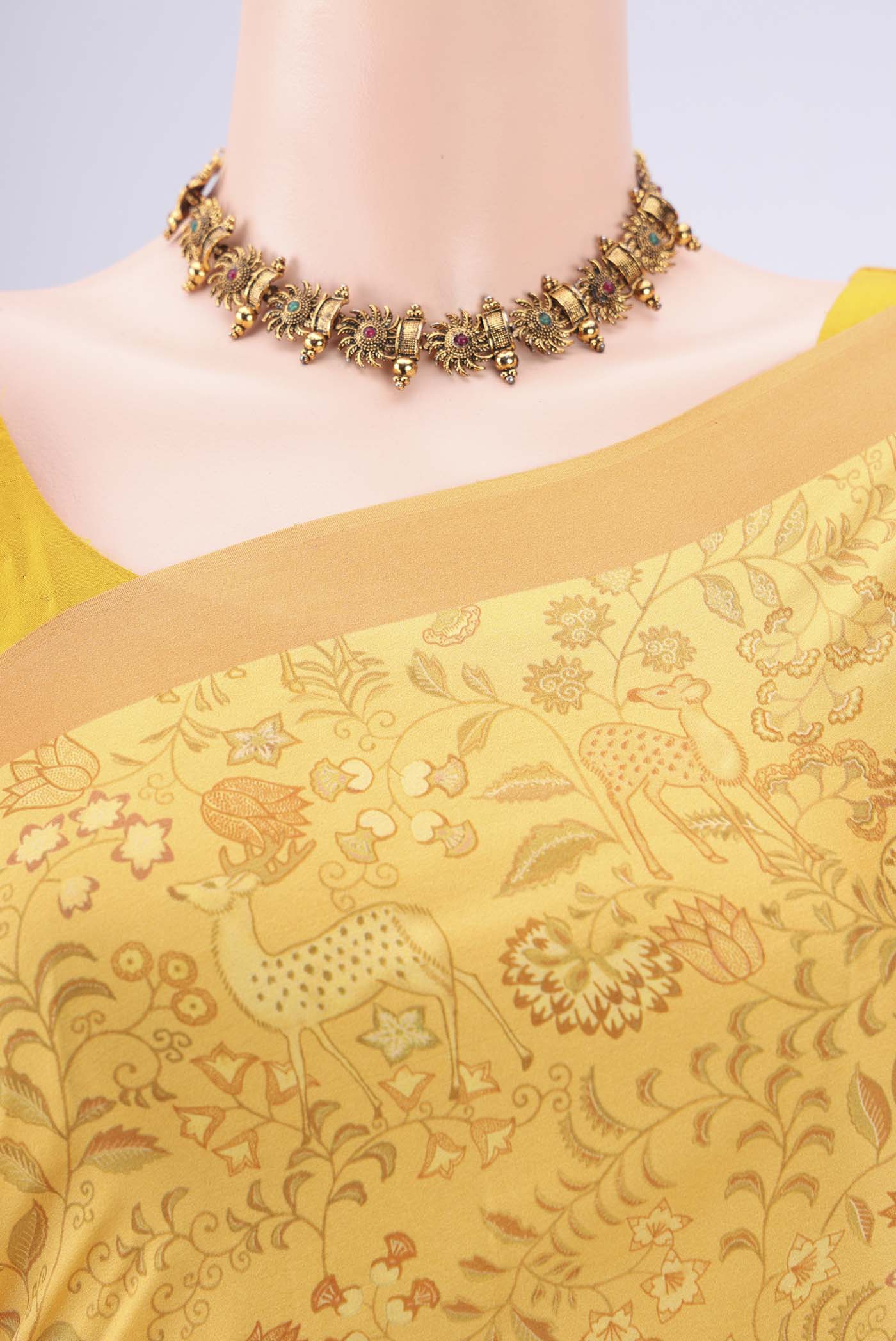 Border image of Yellow Printed Silk Saree with Floral Print on the body and Printed Border. 