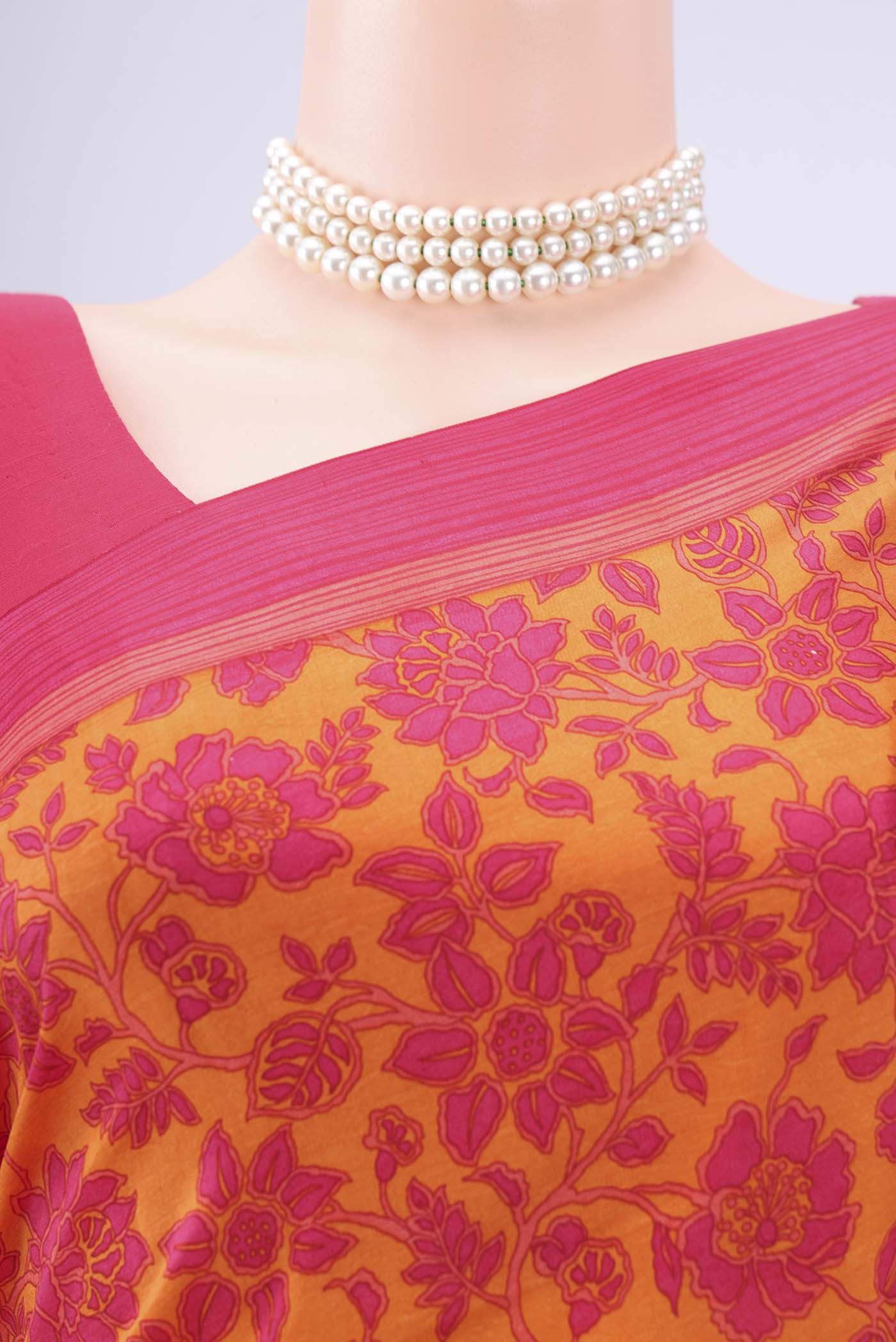 Border image of Mustard Printed Silk Saree with Floral Print on the body and Printed Border. 