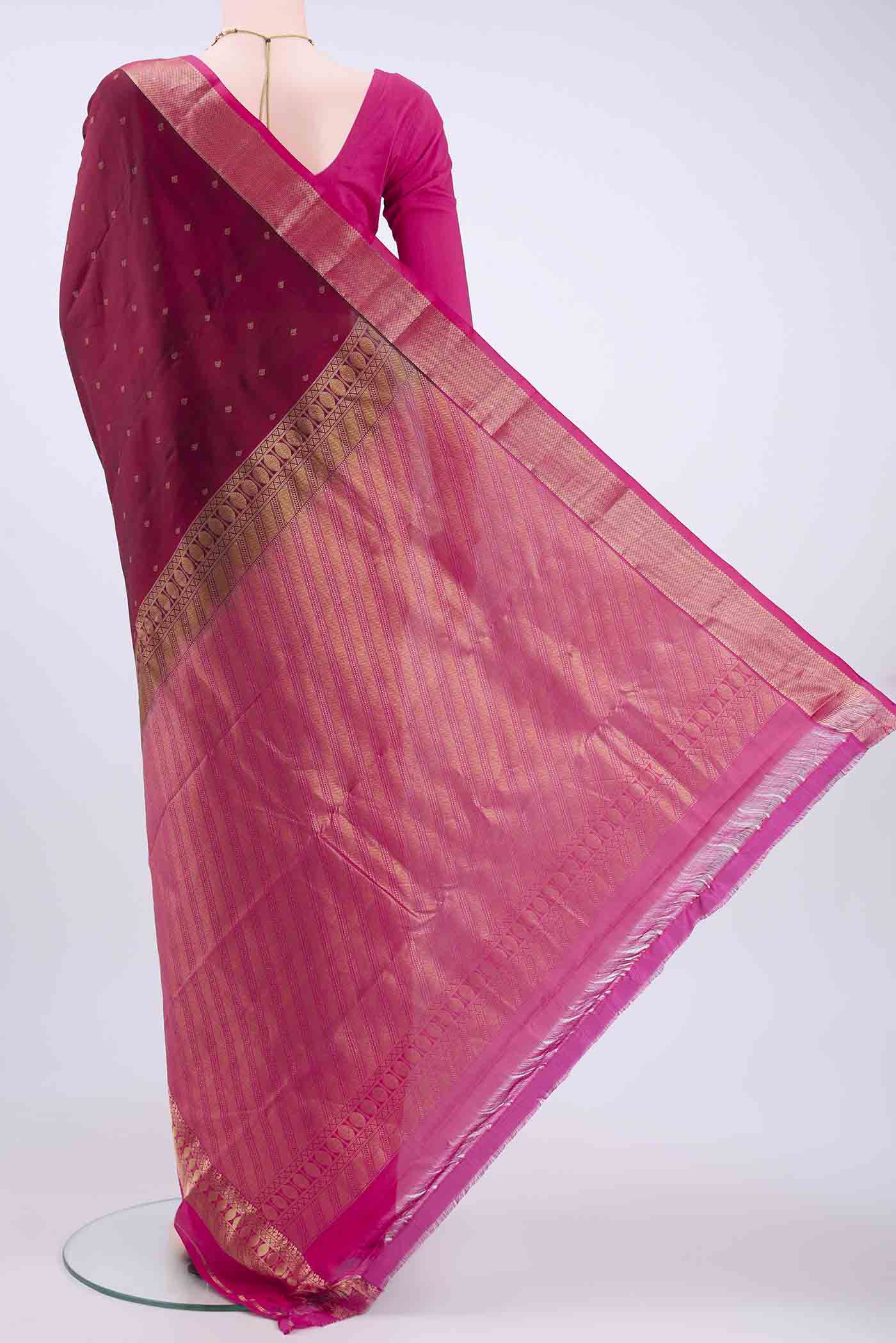 pallu body