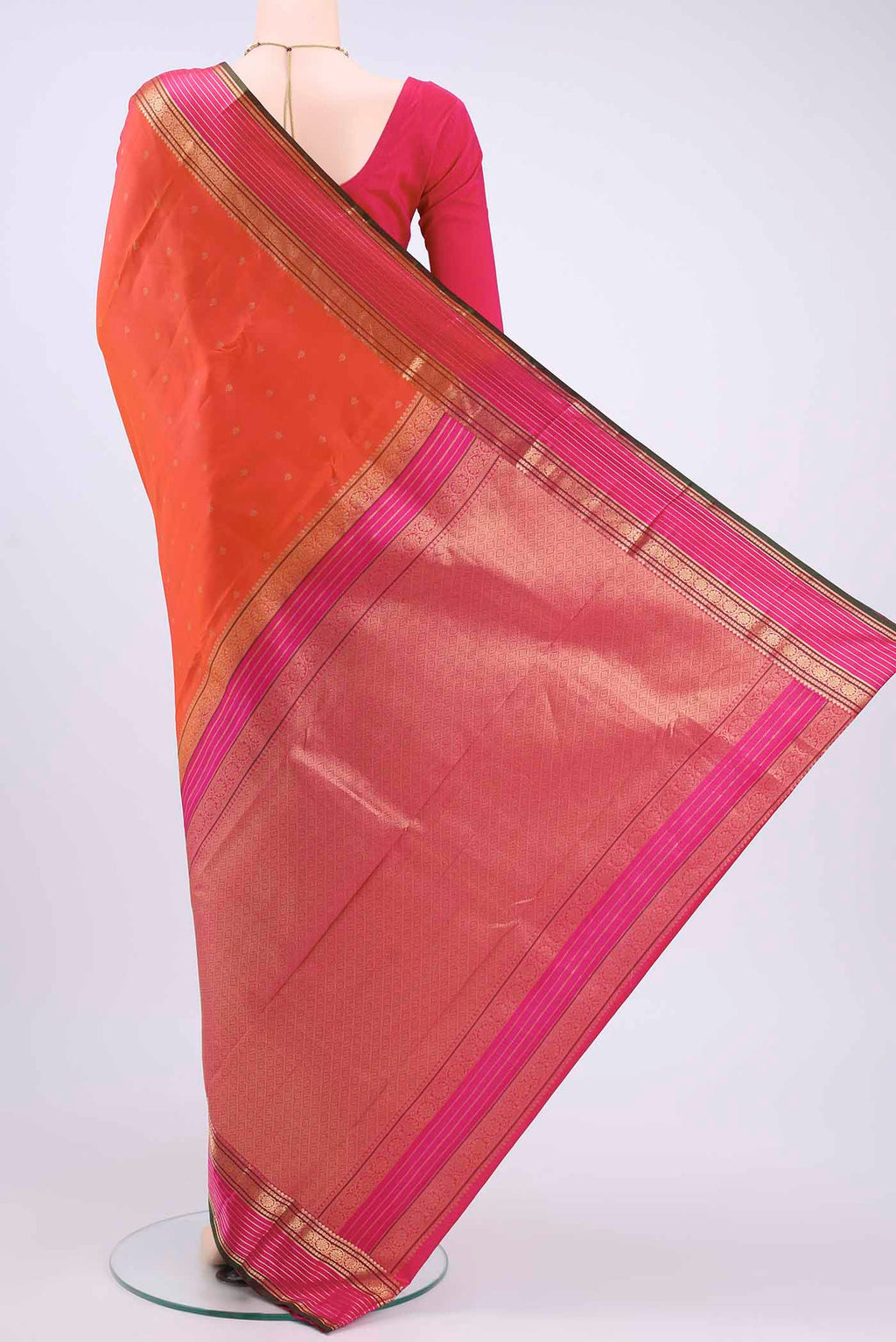 pallu body