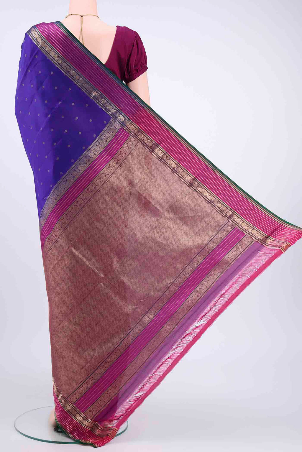 pallu body