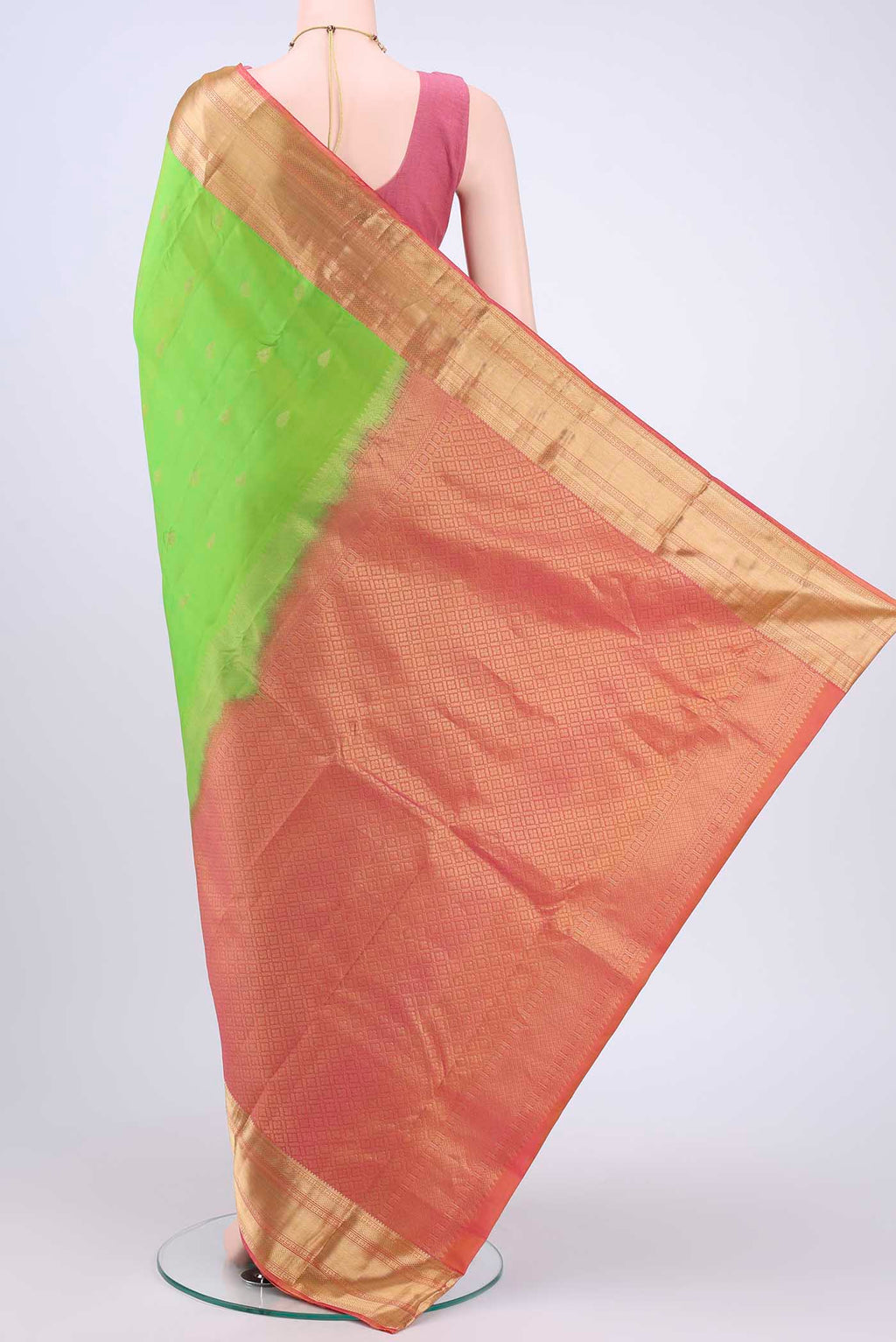 pallu body