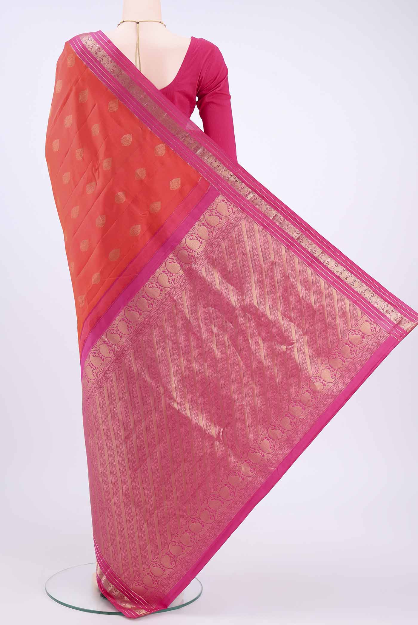 pallu body