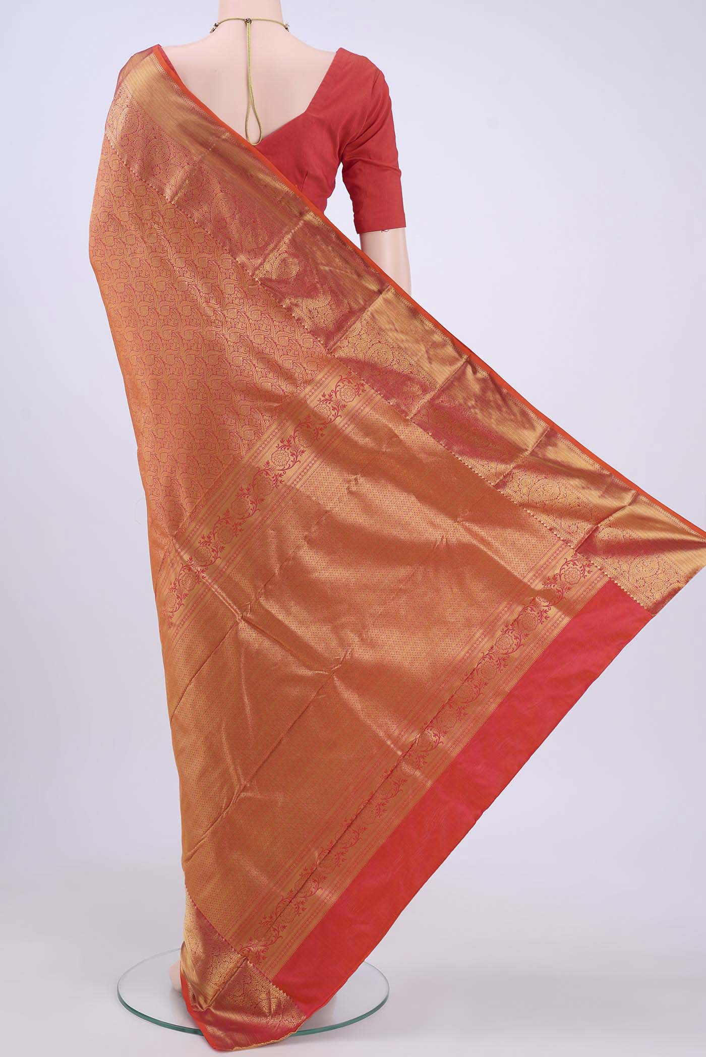 pallu body