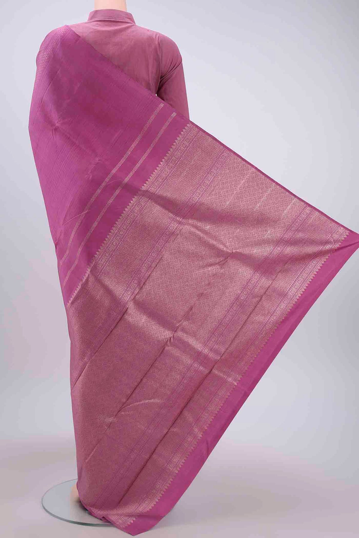 pallu body