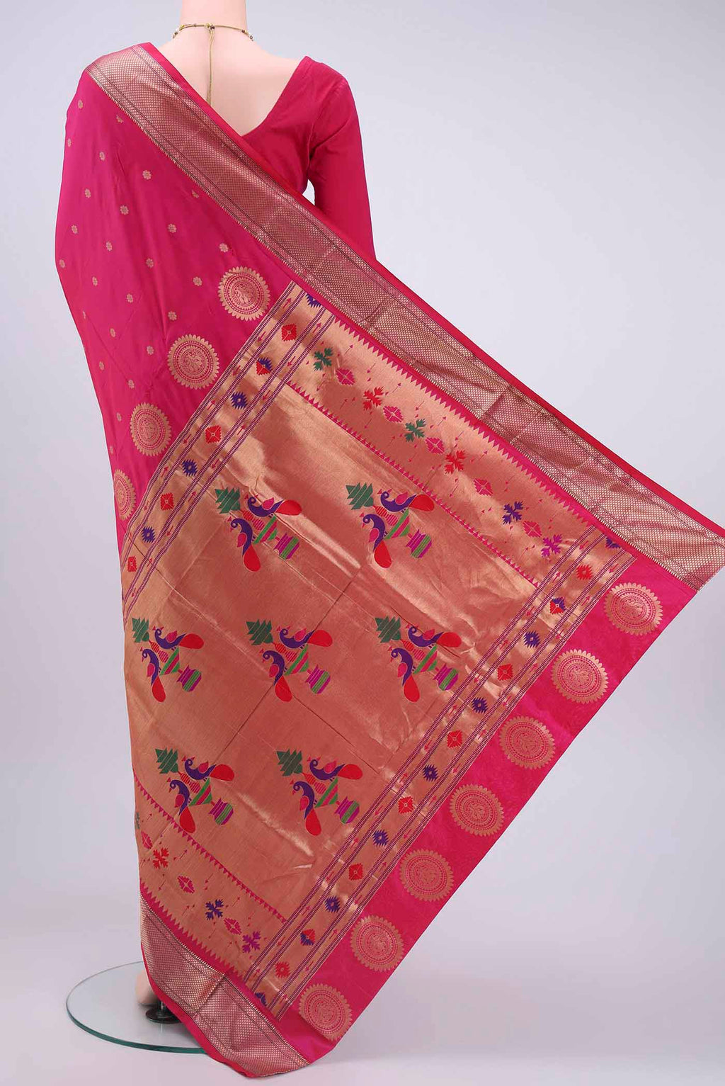 pallu body