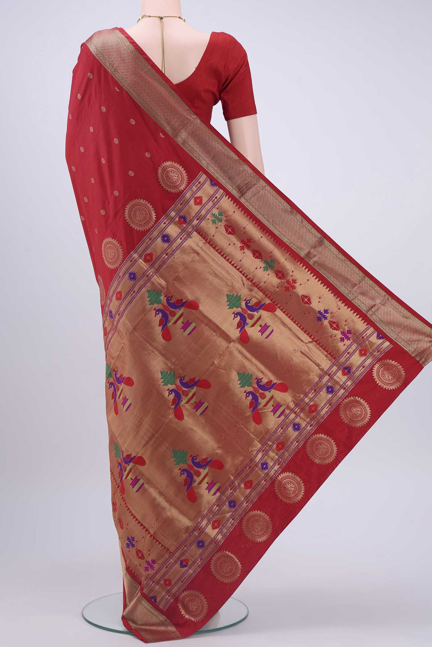 pallu body