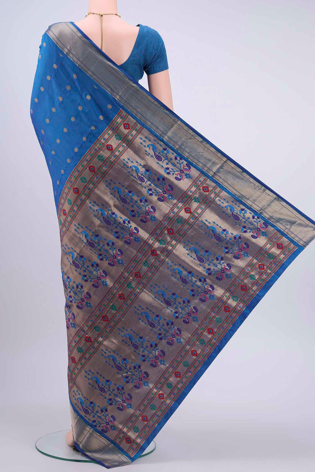 pallu body