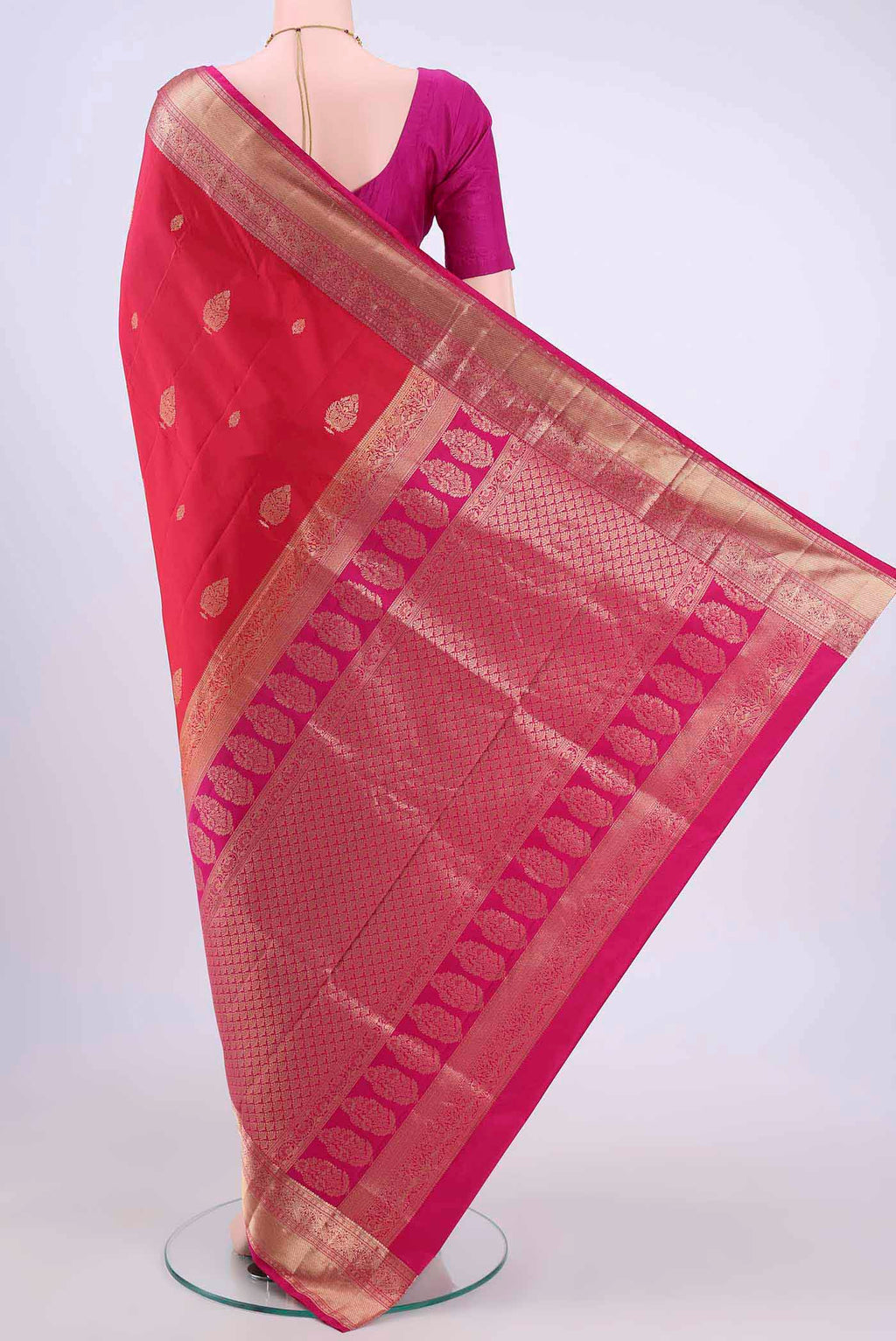 pallu body