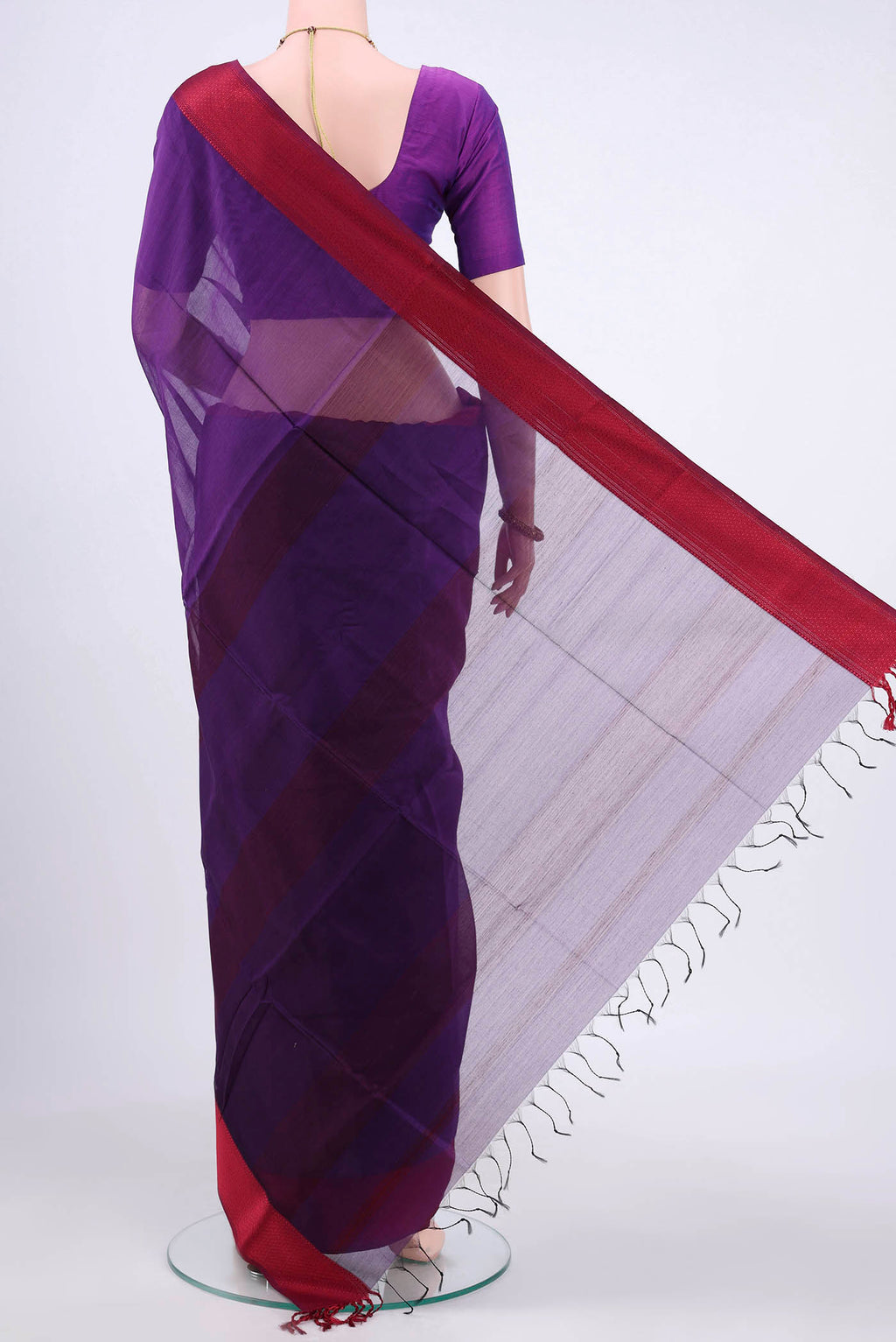 pallu body