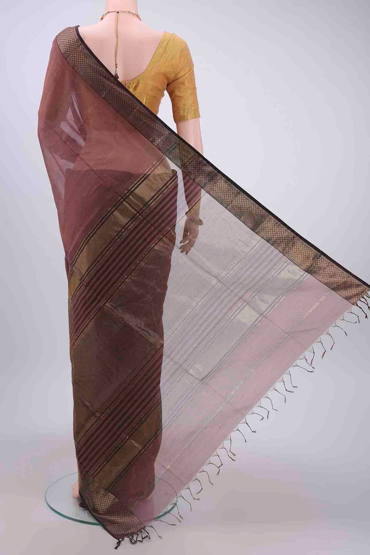pallu body