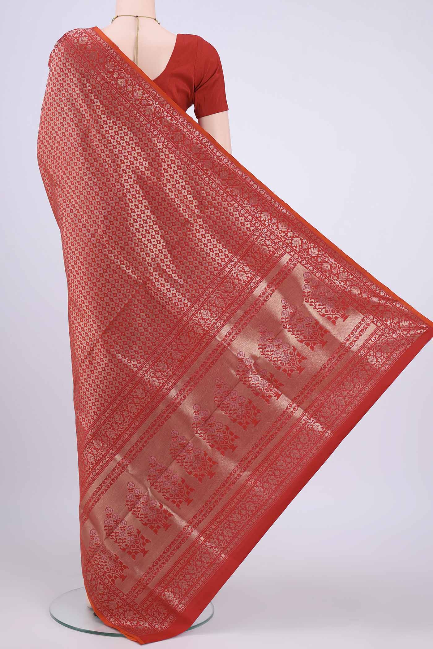 pallu body