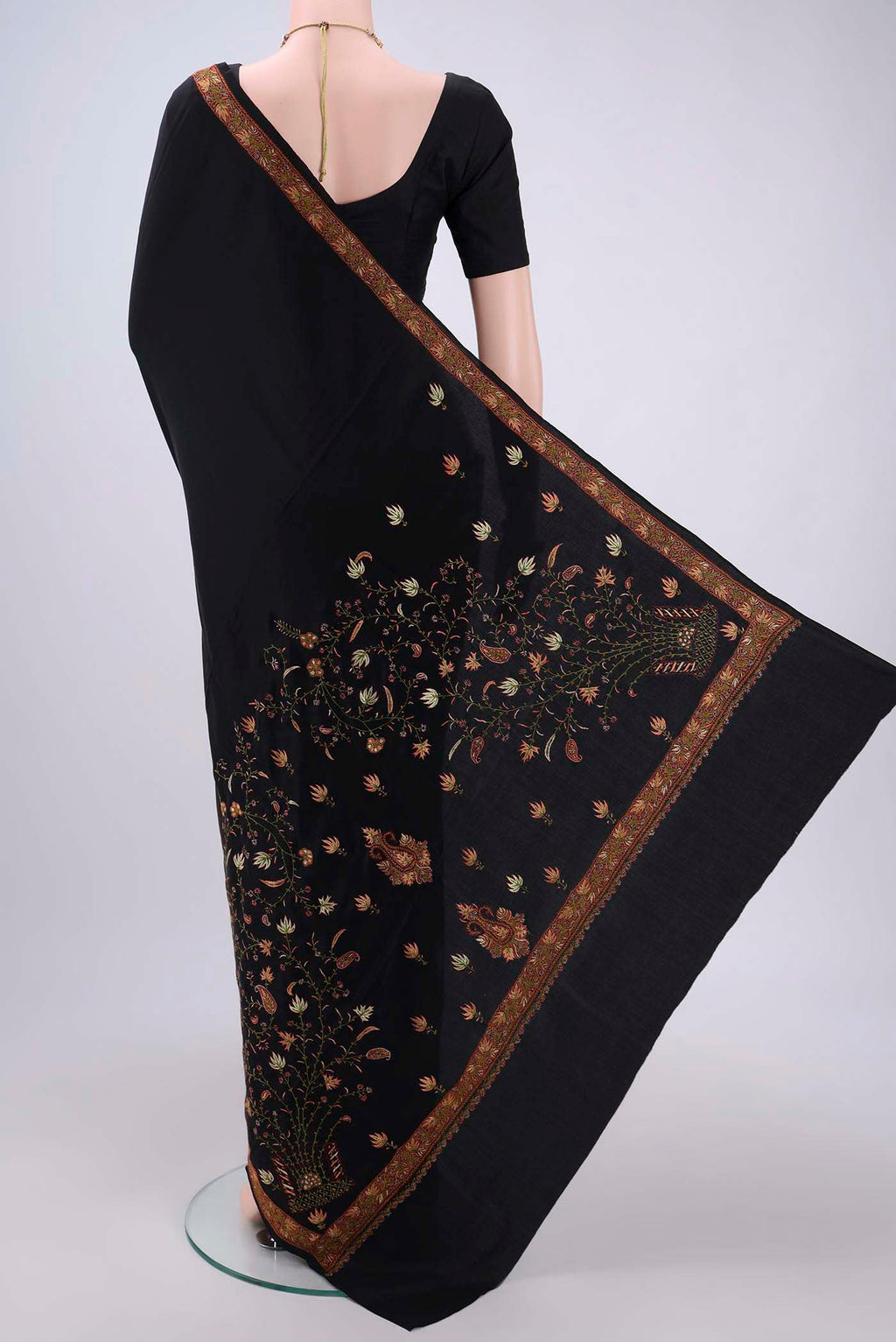 Flat view of Black Kashmiri Saree with Plain Body and Thread Border. 
