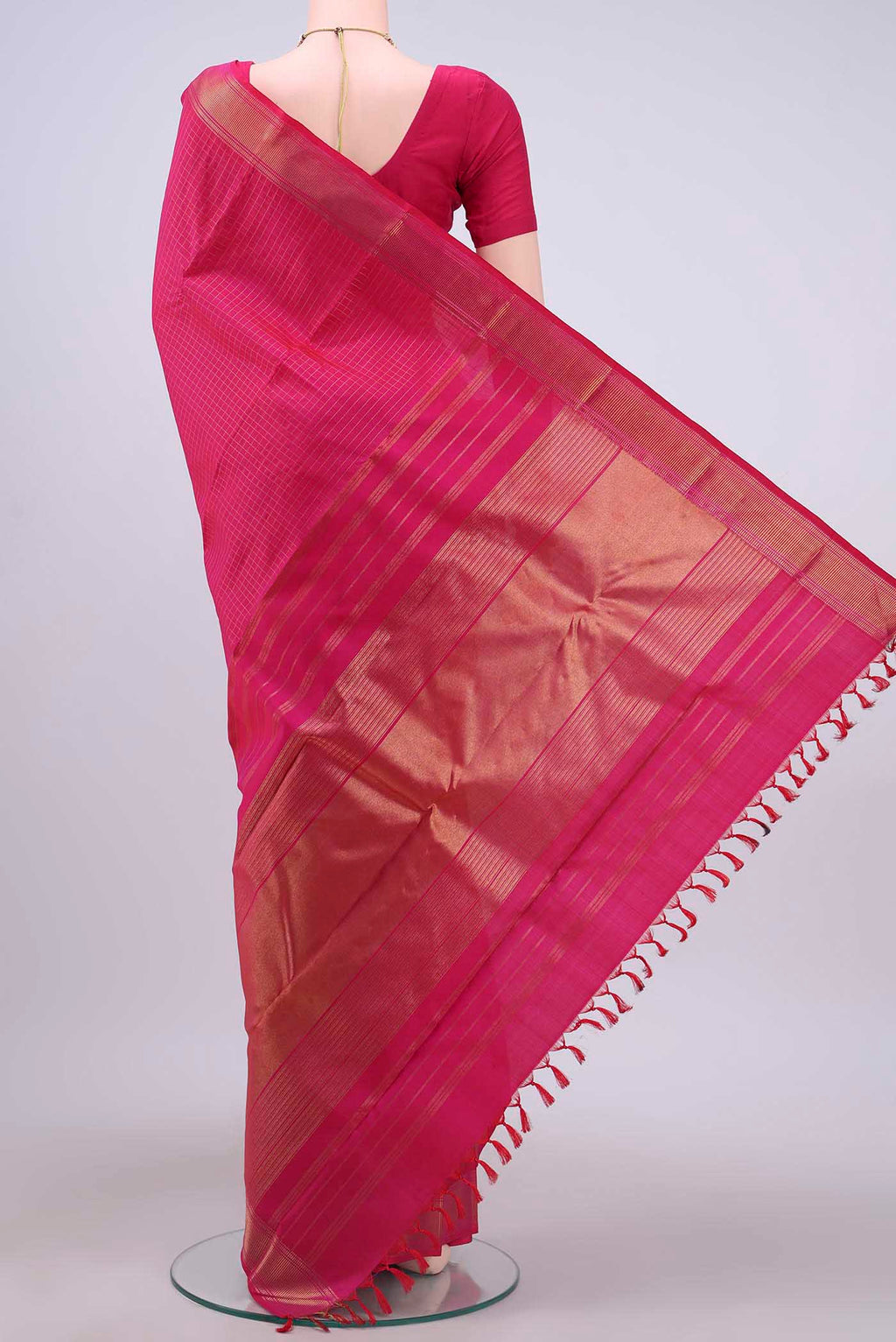 pallu body