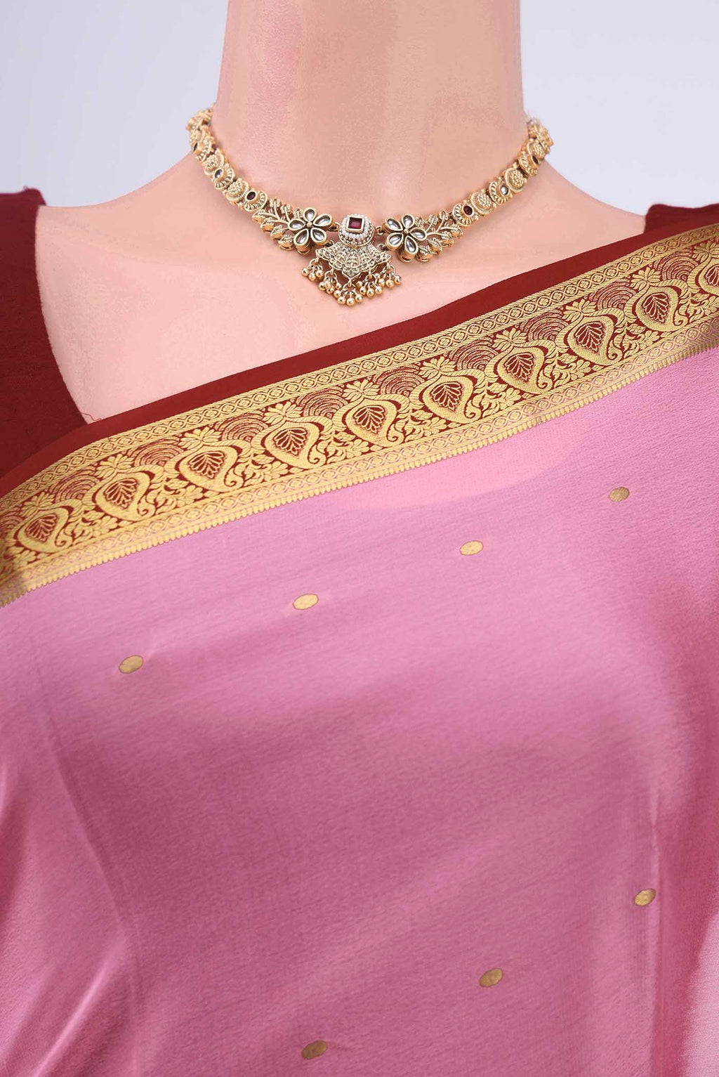 Border image of Rose pink Mysore Crepe Saree with Zari Butta on the body and Zari Border