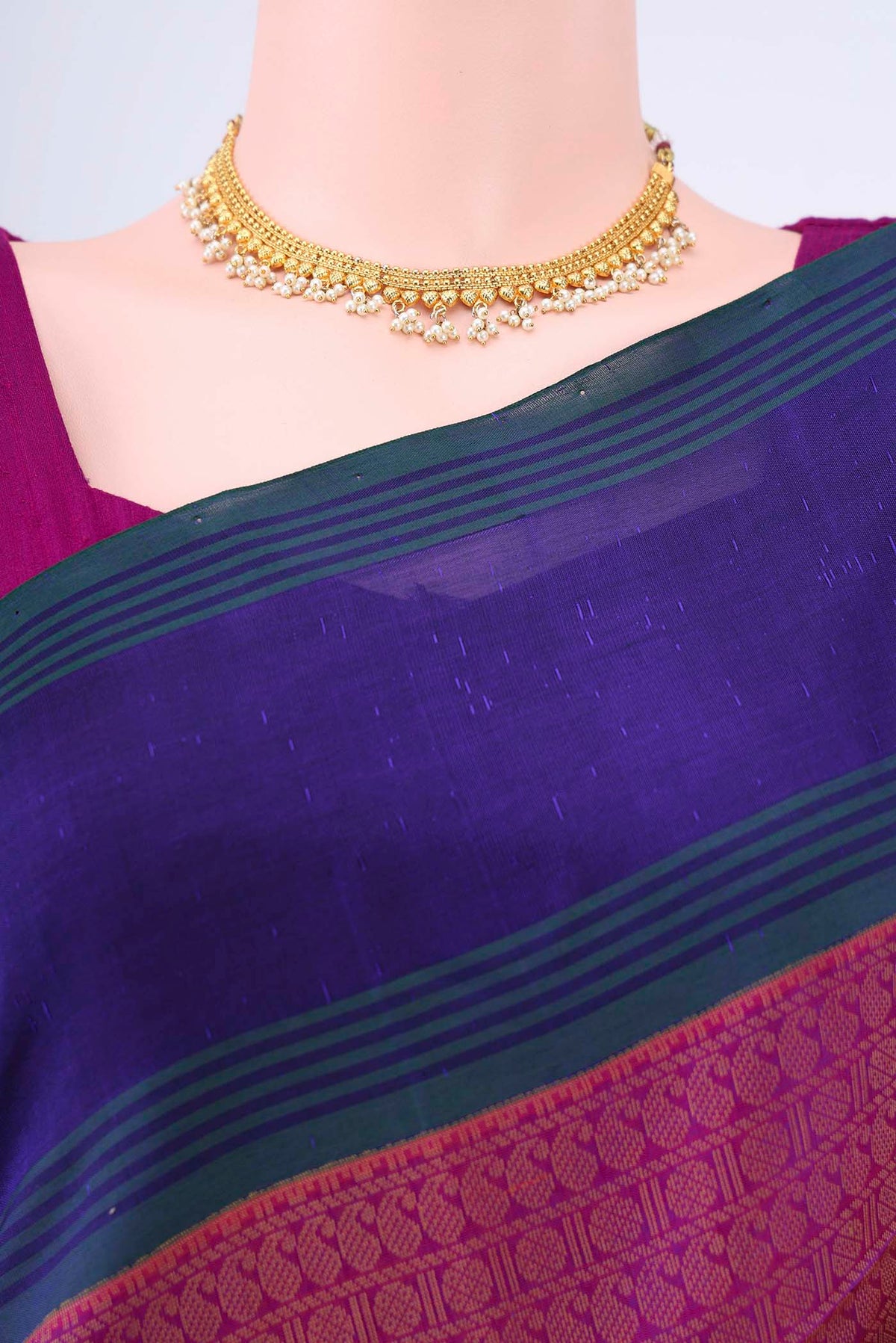 Border image of Purple Blended Coimbatore Silk Cotton Saree with Thread Brocade on the body and Plain Border