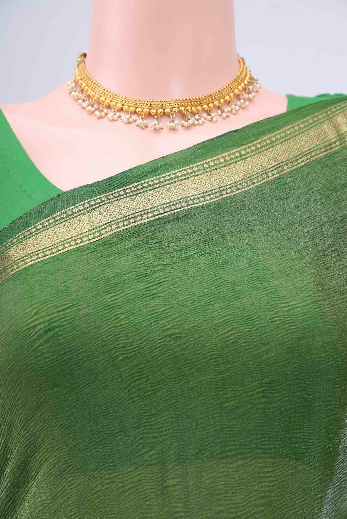 Border image of Green Mysore Chiffon Saree with Plain Body and Zari Border