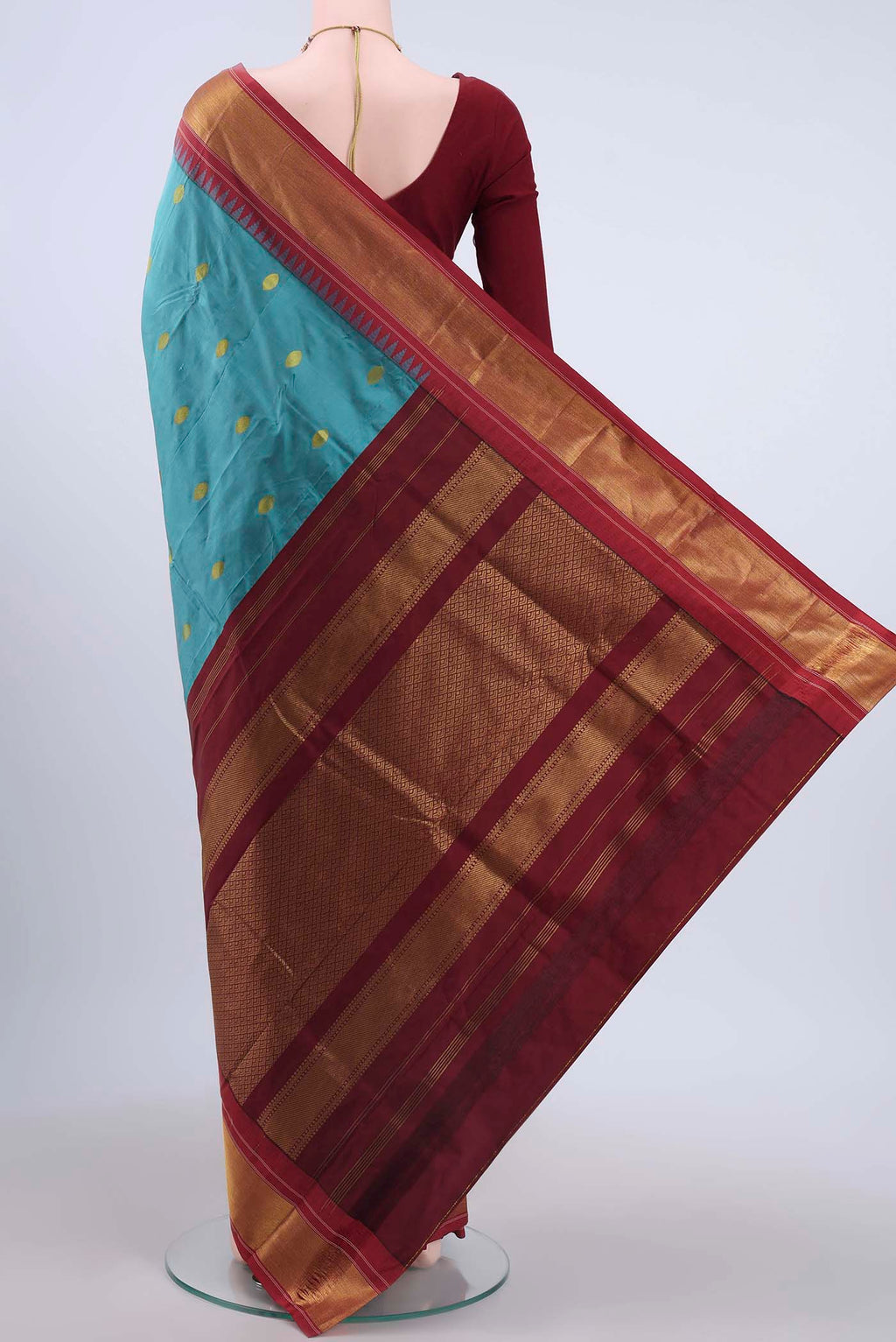 pallu body