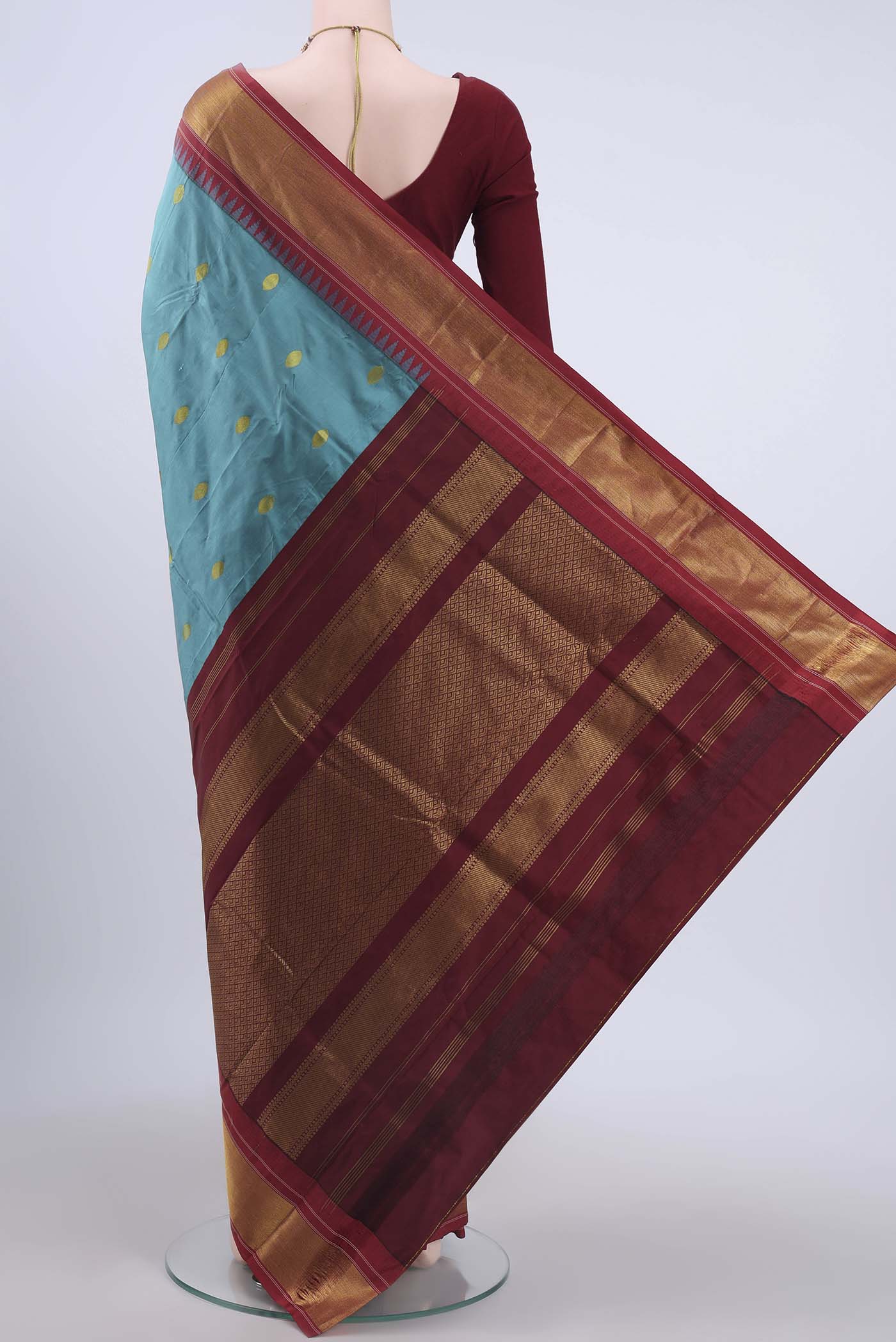 pallu body
