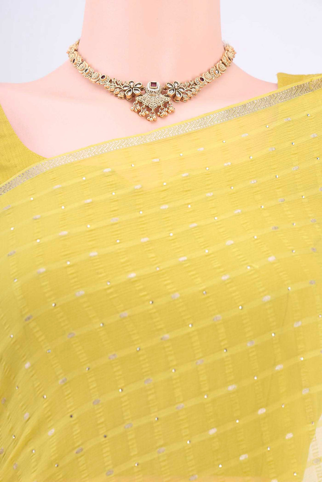 Border image of Lemon Yellow Mysore Chiffon Saree with Checked design on the body and Thin Zari Line