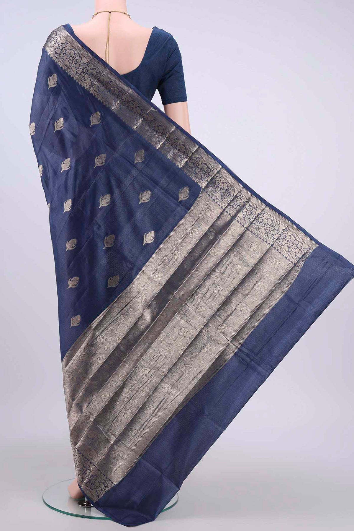pallu body