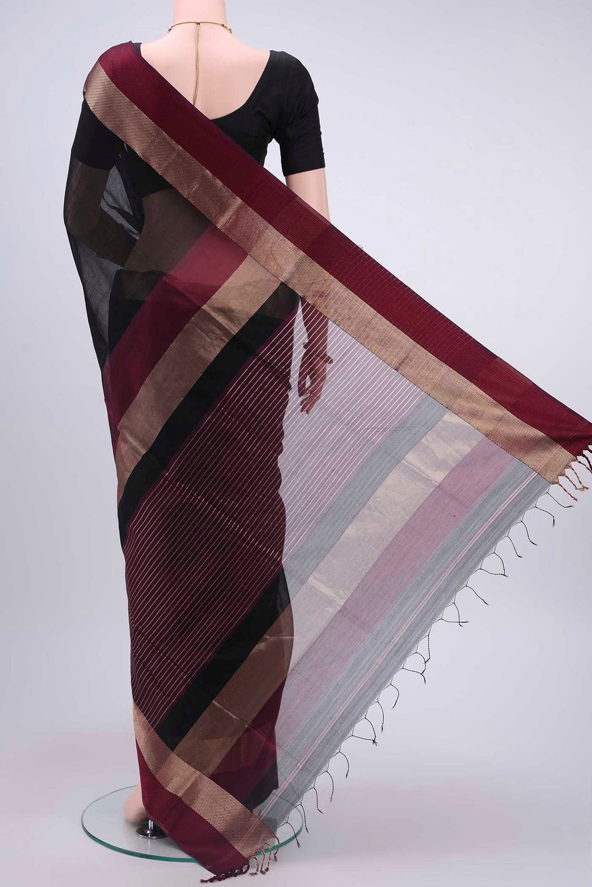 pallu body