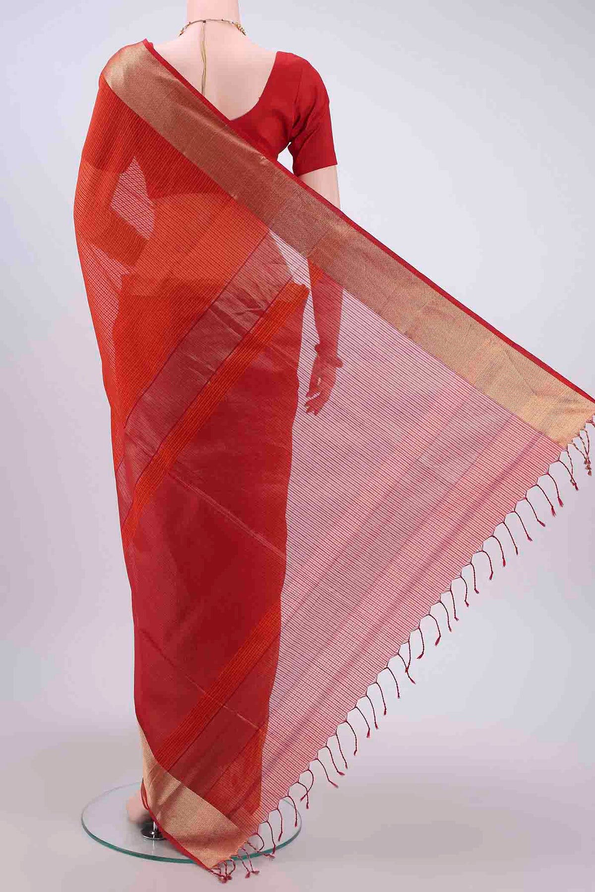 pallu body
