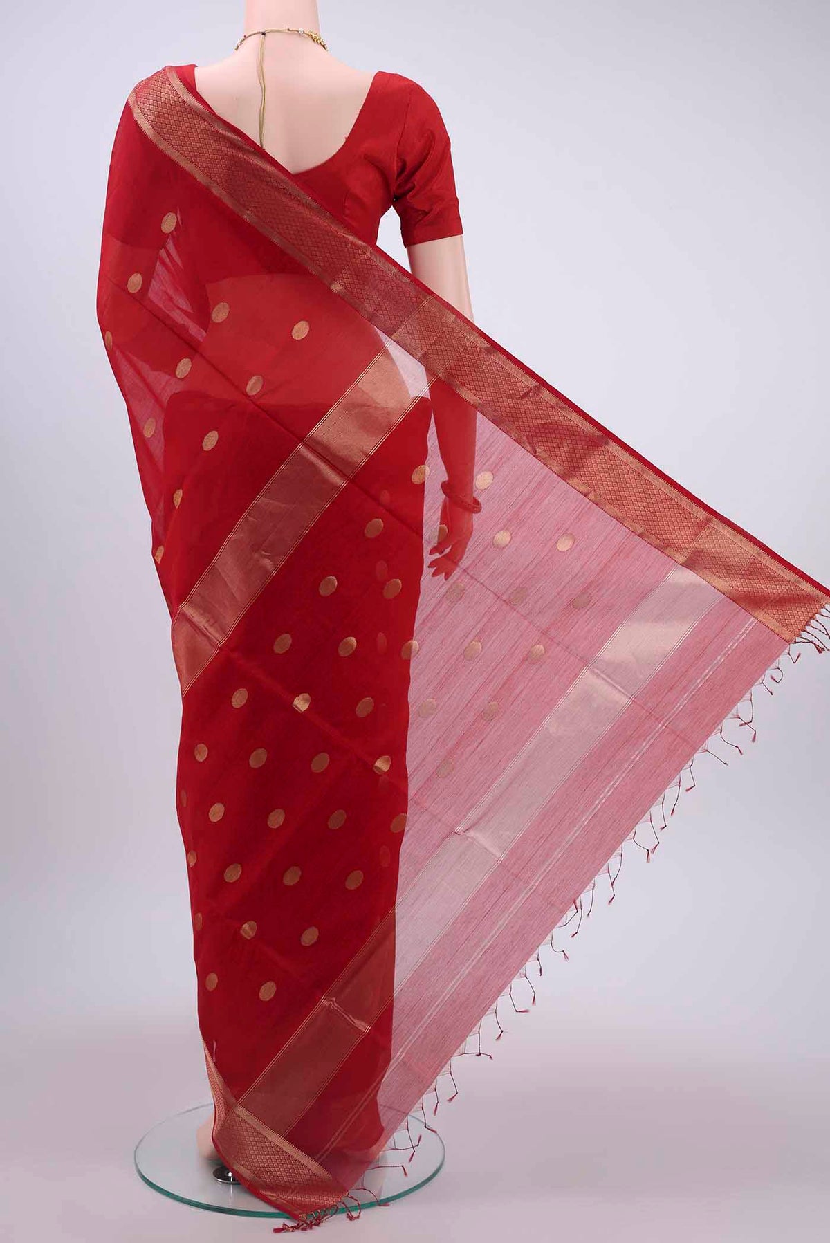pallu body