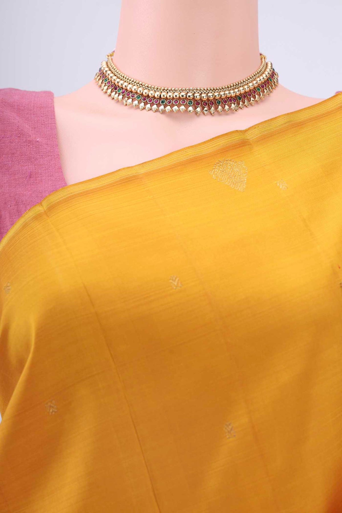 Border image of Mustard Dual Tone Kanchipuram Saree with Zari Butta on the body and Without Border