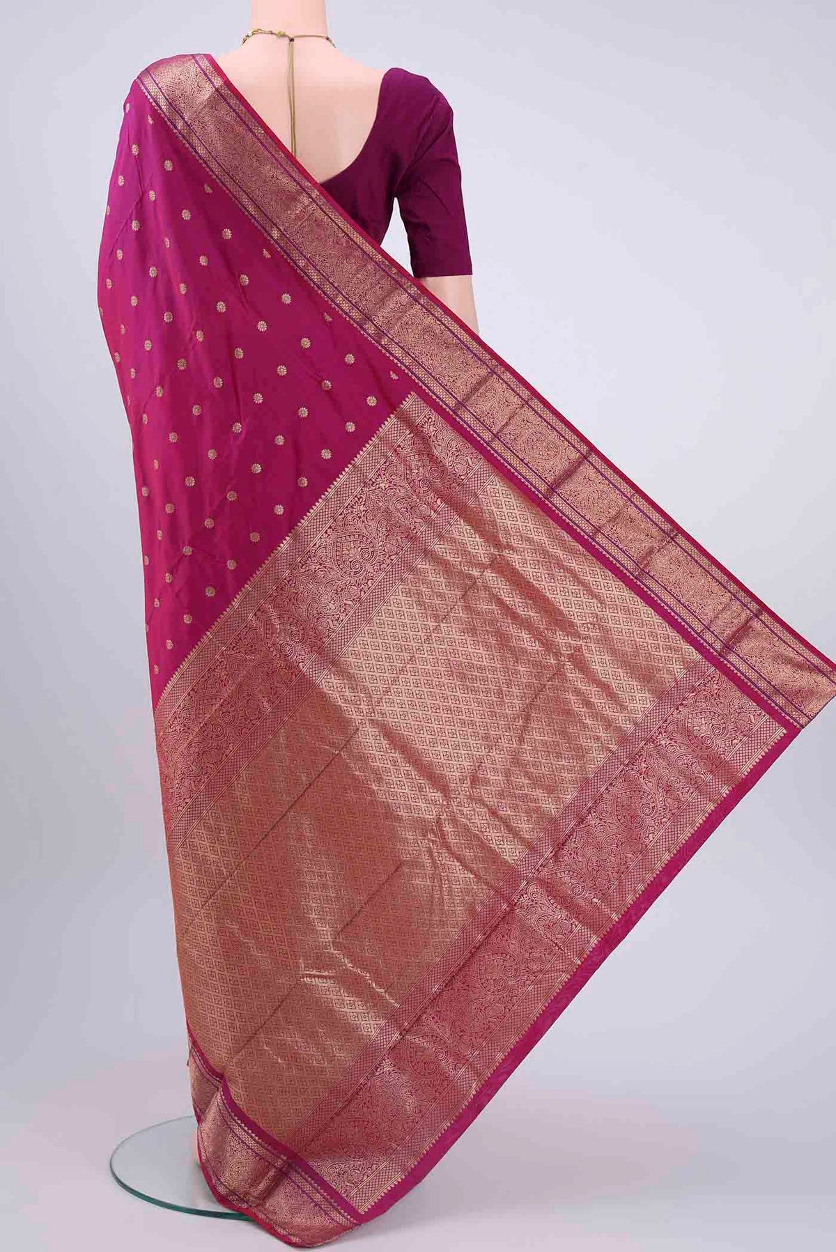 pallu body