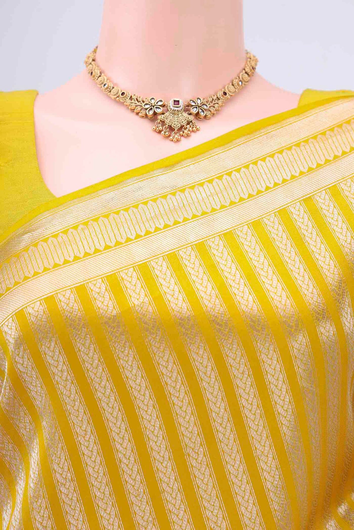 Border image of Lemon Yellow Dual Tone Banarasi Silk Saree with Zari Brocade on the body and Zari Border