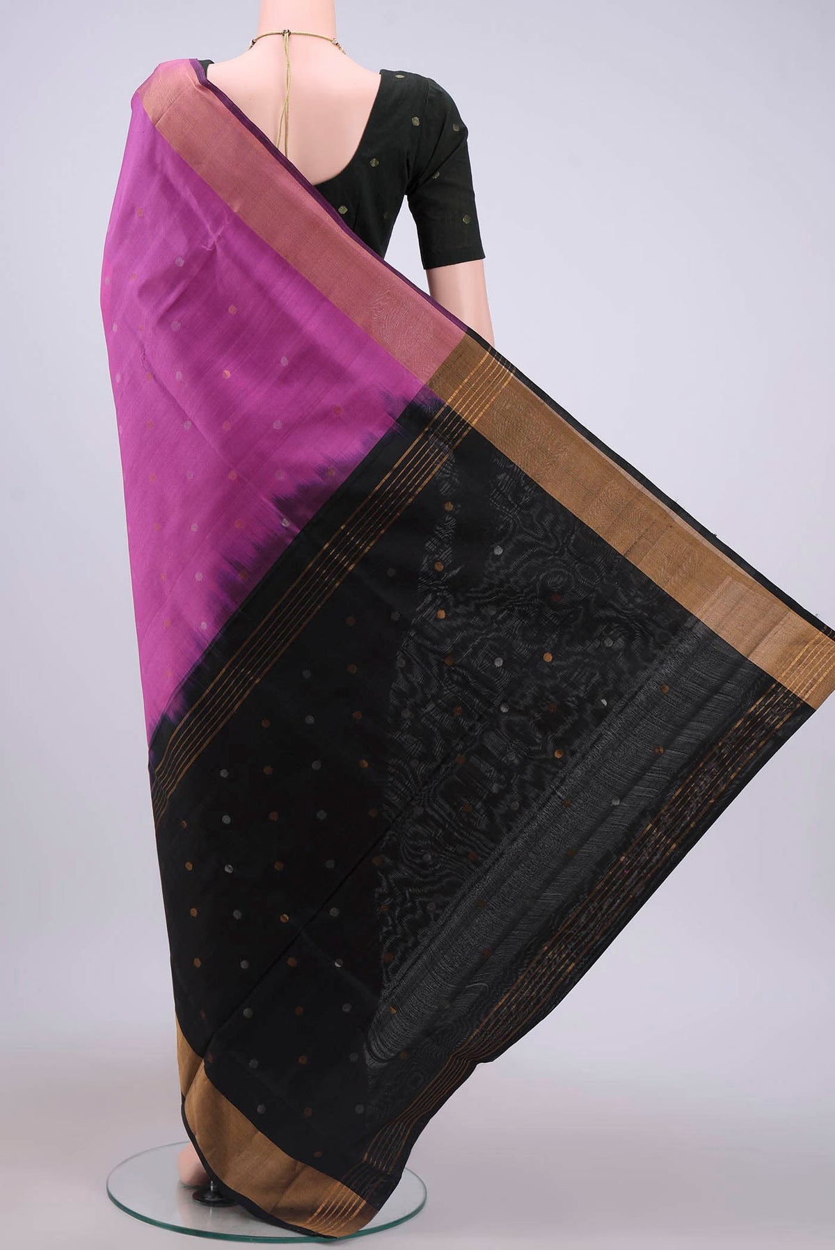 Flat view of Pink Uppada Silk Saree with Zari Butta on the body and Zari Border