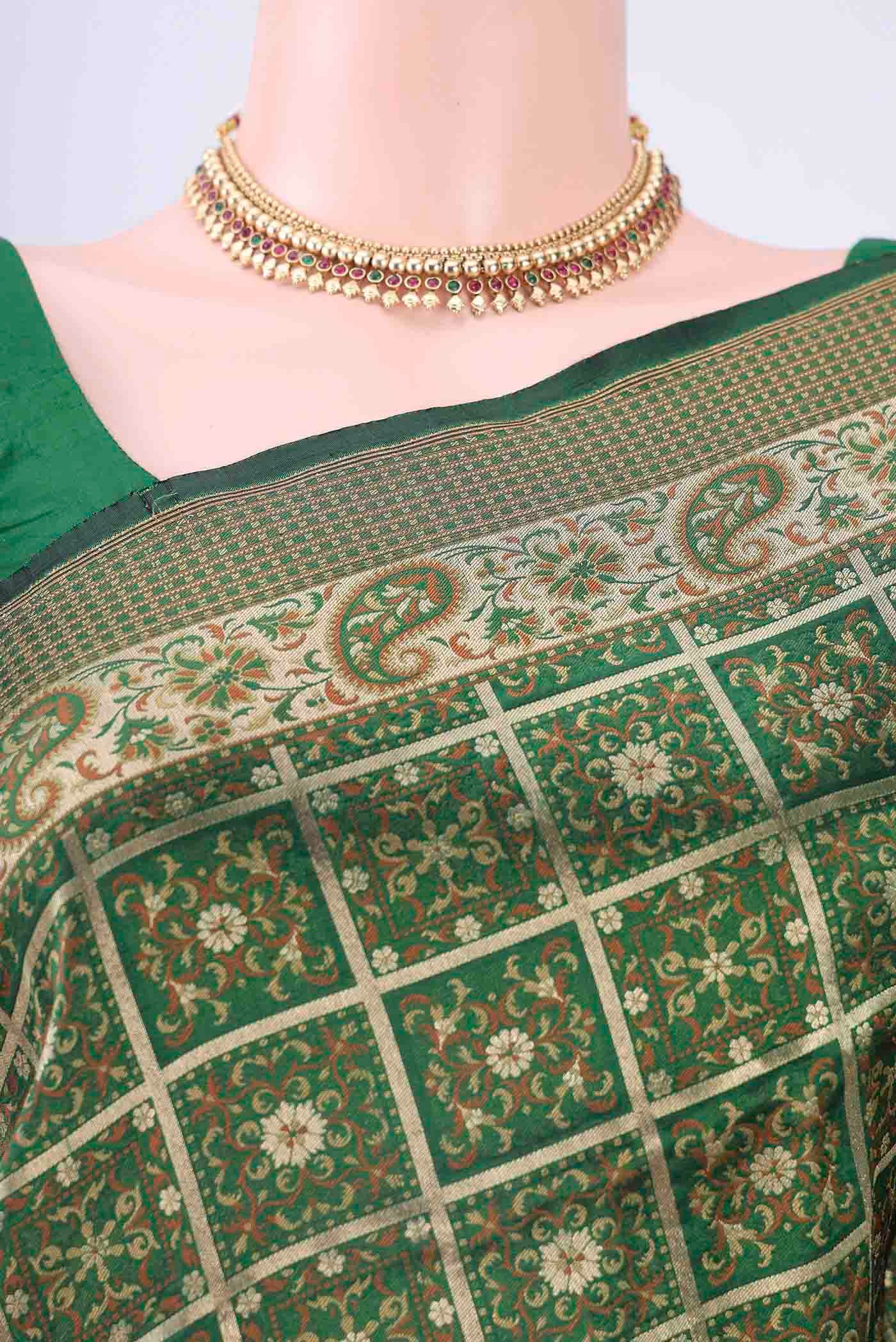 Border image of Bottle Green Banarasi Jamavar Saree with Checked design on the body and Zari And Thread Border