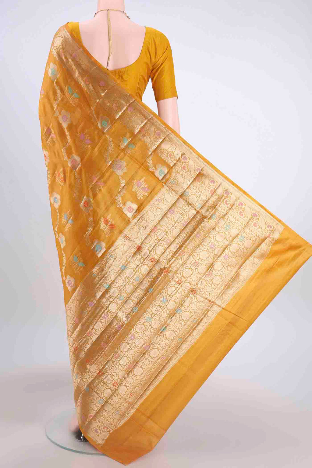 pallu body