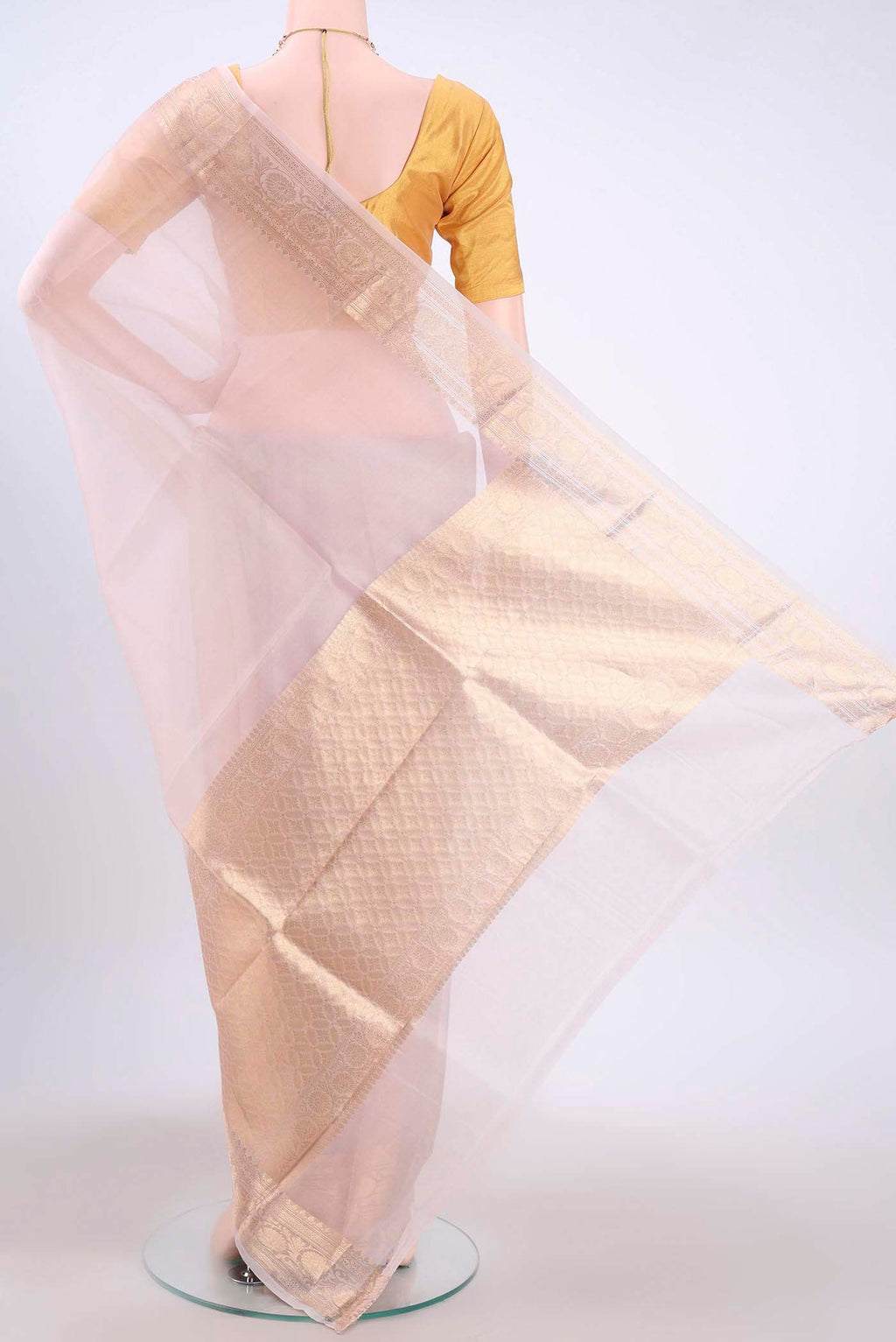 pallu body