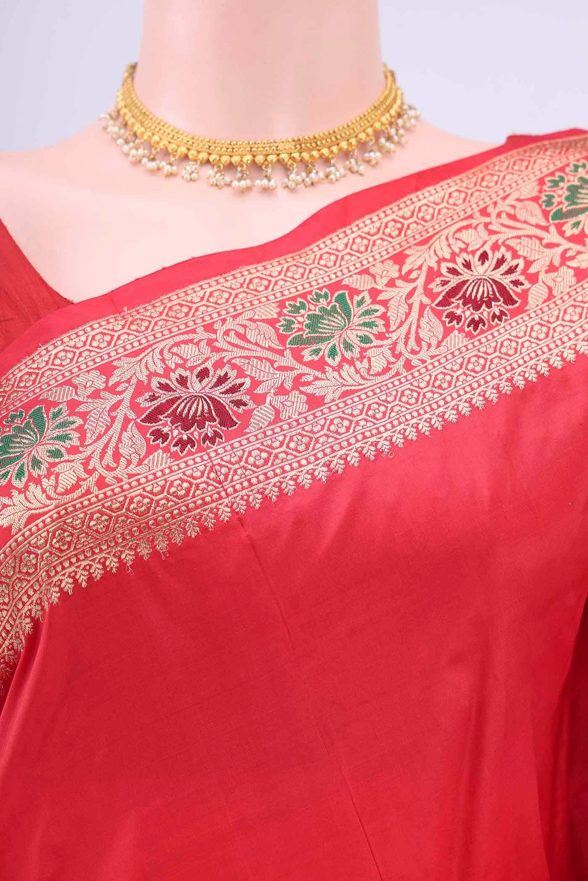 Border image of Red Dual Tone Banarasi Katan Silk Saree with Zari Butta on the body and Meenakari Border