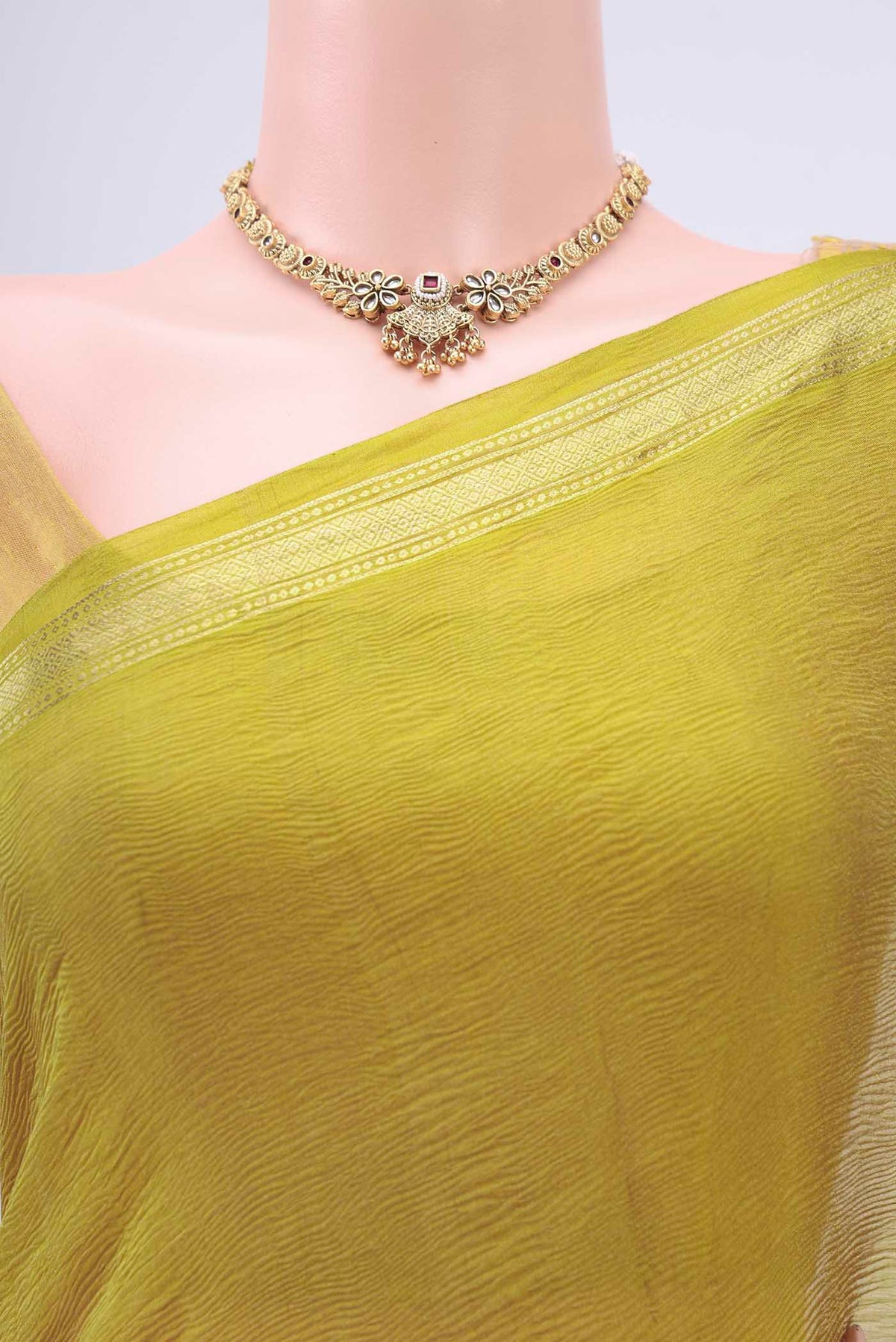 Border image of Mehandi Green Mysore Chiffon Saree with Plain Body and Zari Border